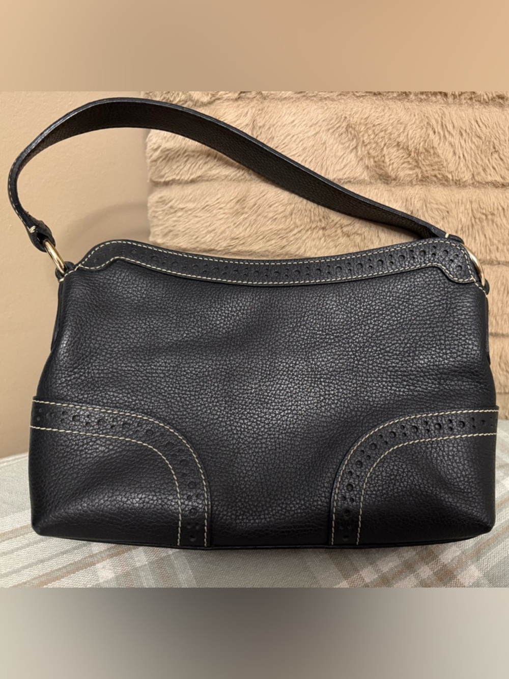 Dooney & Bourke Black Pebbled Leather Shoulder Bag - Picture 2 of 4